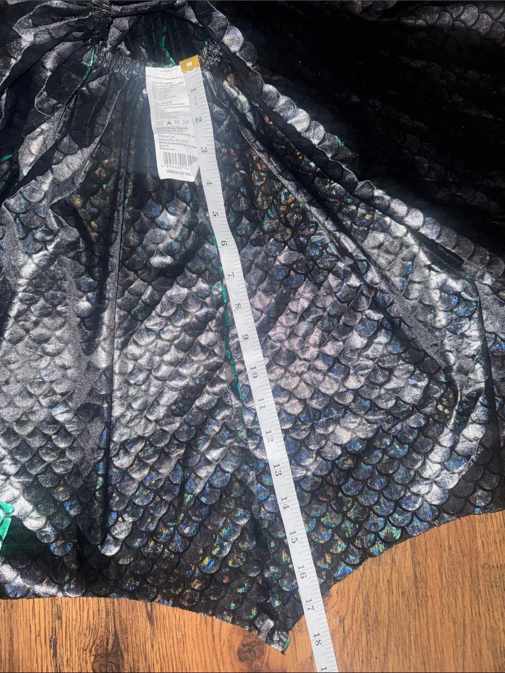 Halloween - Green Metallic Dragon Cape